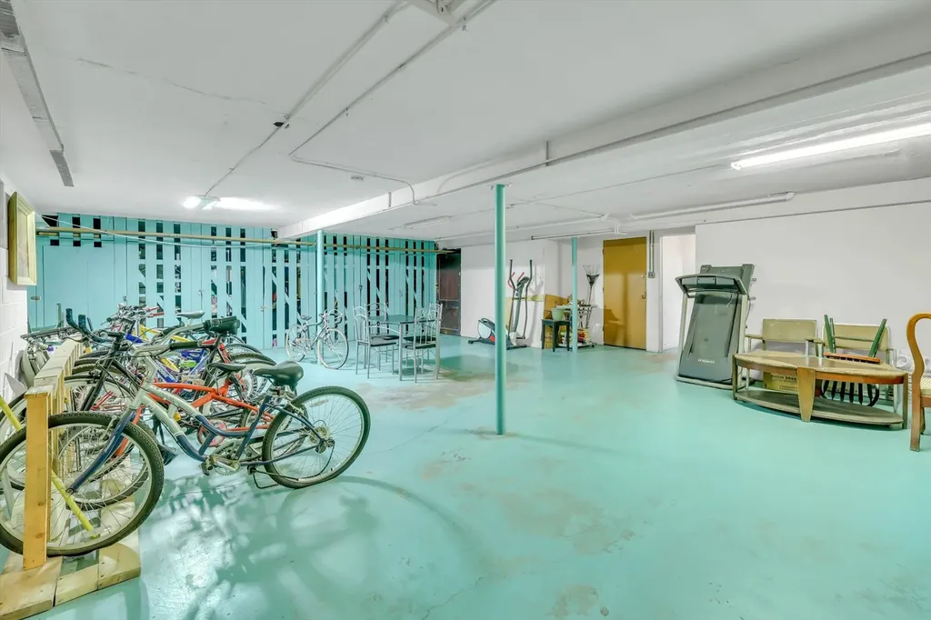 1657 West Farwell Avenue Chicago IL 60626