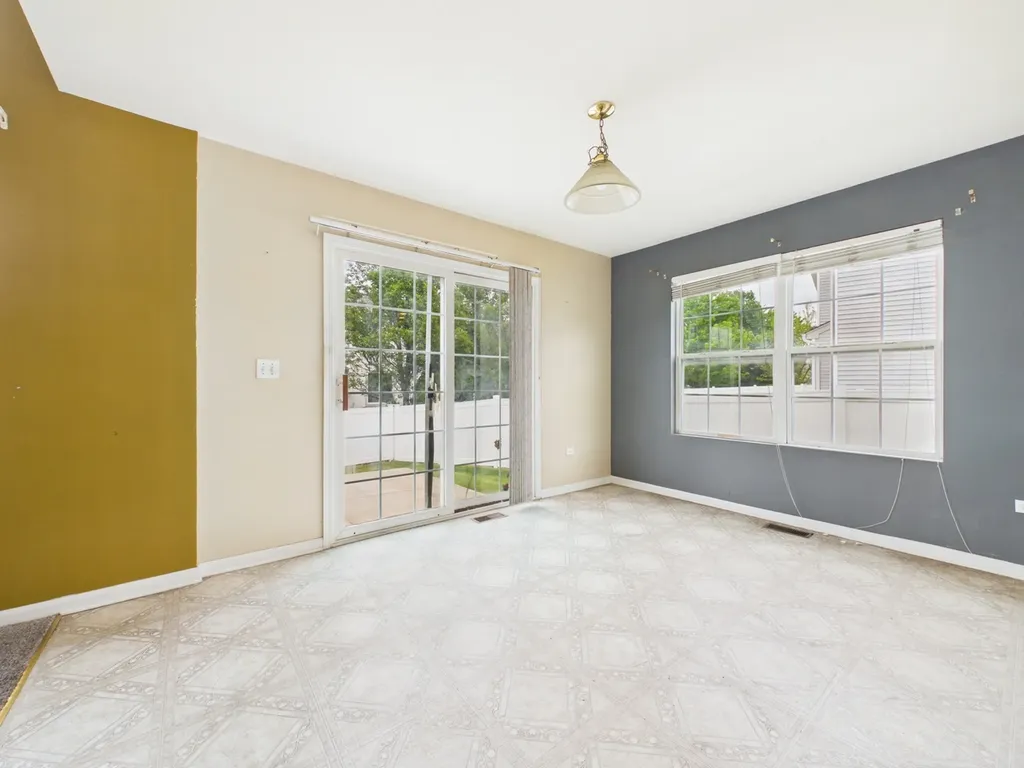 1628 Trails End Lane Bolingbrook IL 60490