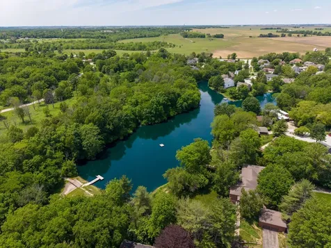 1309 Wildwood Lane Mahomet IL 61853