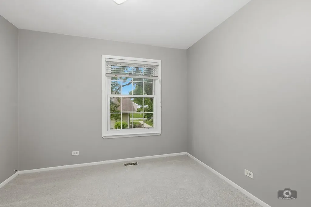 1312 Woodcutter Lane Wheaton IL 60189
