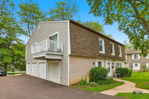 1312 Woodcutter Lane Wheaton IL 60189
