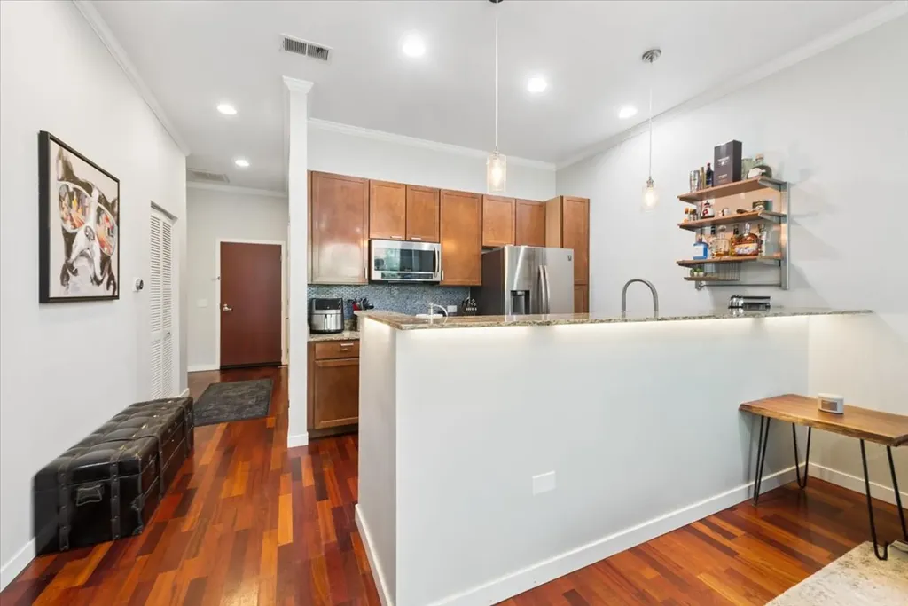 3920 North Sheridan Road Chicago IL 60613