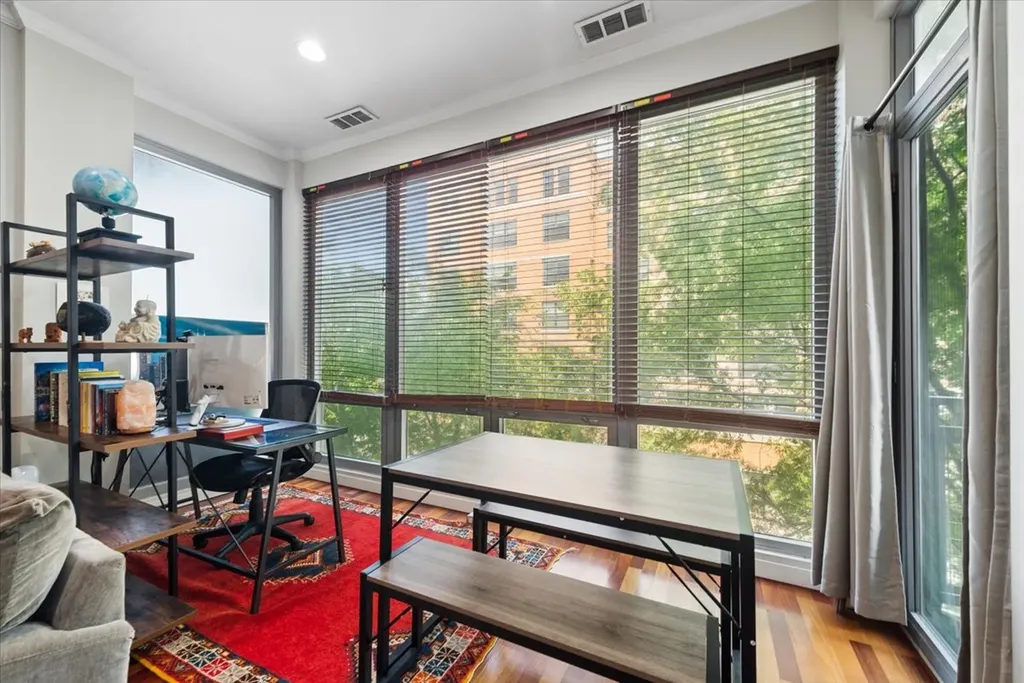 3920 North Sheridan Road Chicago IL 60613