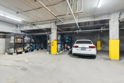3920 North Sheridan Road Chicago IL 60613