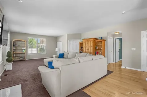 142 Augusta Lane Cary IL 60013