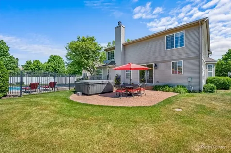 142 Augusta Lane Cary IL 60013