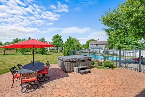 142 Augusta Lane Cary IL 60013
