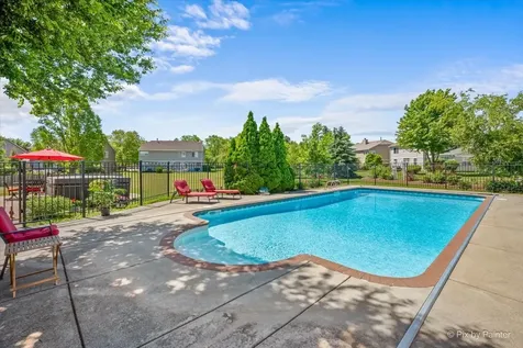 142 Augusta Lane Cary IL 60013