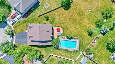142 Augusta Lane Cary IL 60013