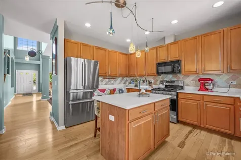 142 Augusta Lane Cary IL 60013