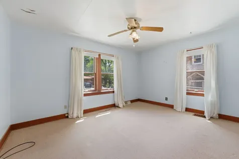 2031 12TH Street East Moline IL 61244