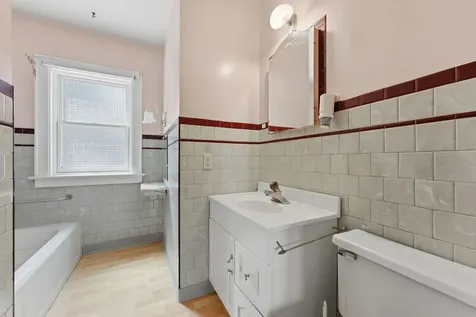 2031 12TH Street East Moline IL 61244