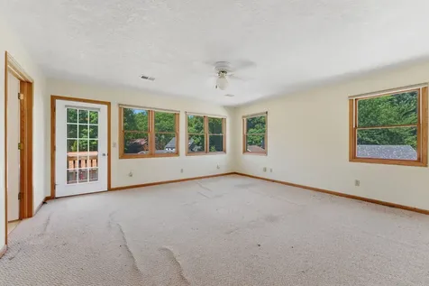 2031 12TH Street East Moline IL 61244