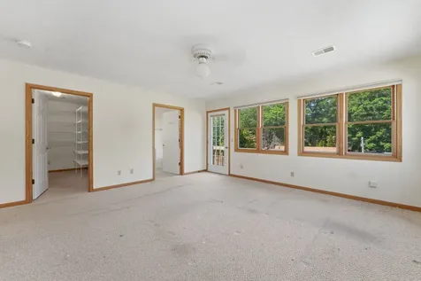 2031 12TH Street East Moline IL 61244