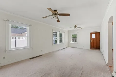 2031 12TH Street East Moline IL 61244