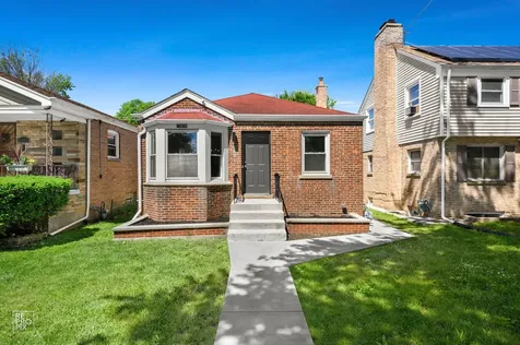 14424 South Wallace Avenue Riverdale IL 60827