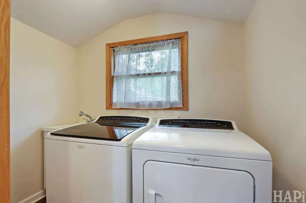 22719 West Silver Lake Avenue Antioch IL 60002