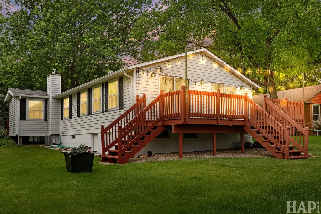 22719 West Silver Lake Avenue Antioch IL 60002