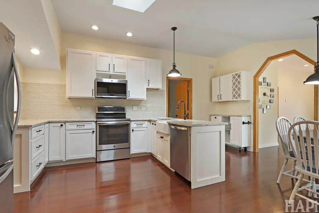 22719 West Silver Lake Avenue Antioch IL 60002