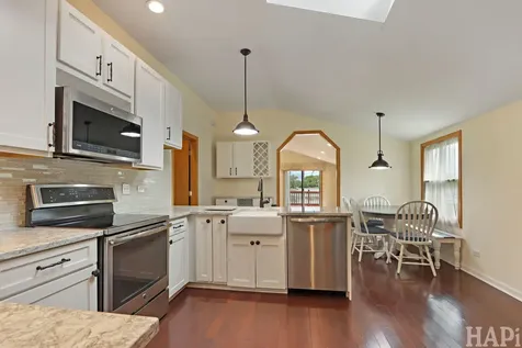 22719 West Silver Lake Avenue Antioch IL 60002