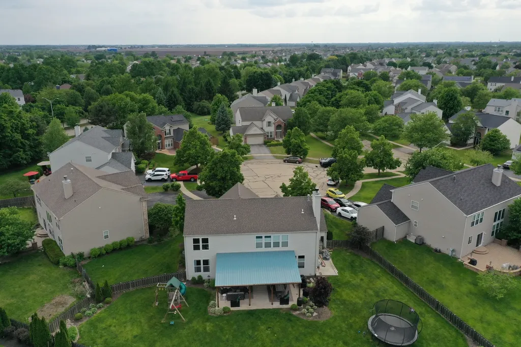 2 Marshall Ash Court Bolingbrook IL 60490