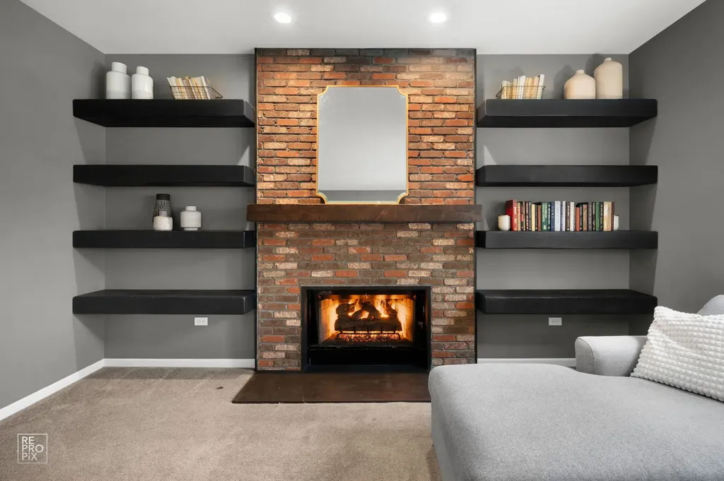 2 Marshall Ash Court Bolingbrook IL 60490