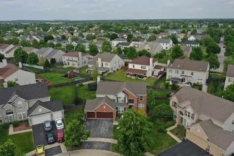 2 Marshall Ash Court Bolingbrook IL 60490