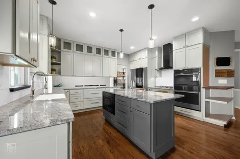 2 Marshall Ash Court Bolingbrook IL 60490