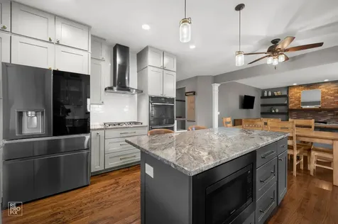 2 Marshall Ash Court Bolingbrook IL 60490