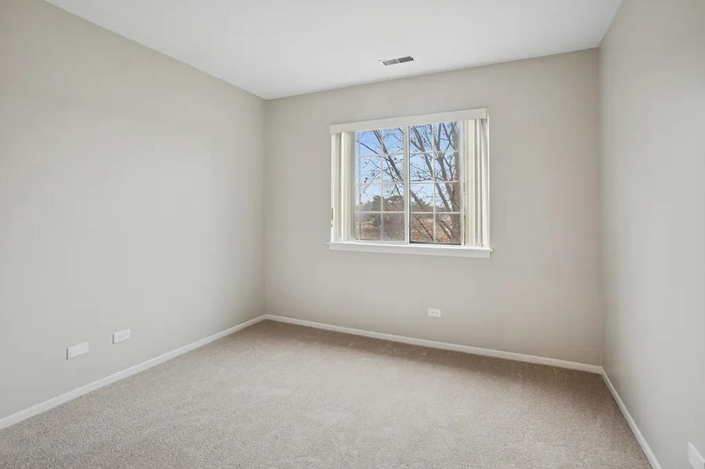 1975 Windsong Drive Schaumburg IL 60194