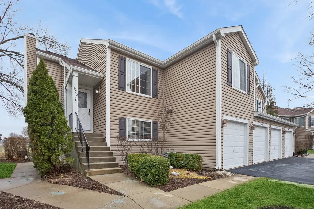 1975 Windsong Drive Schaumburg IL 60194