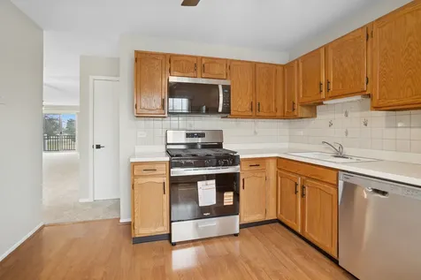 1975 Windsong Drive Schaumburg IL 60194