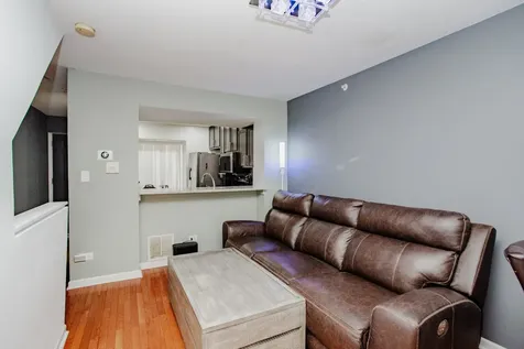 5039 Warren Street Skokie IL 60077