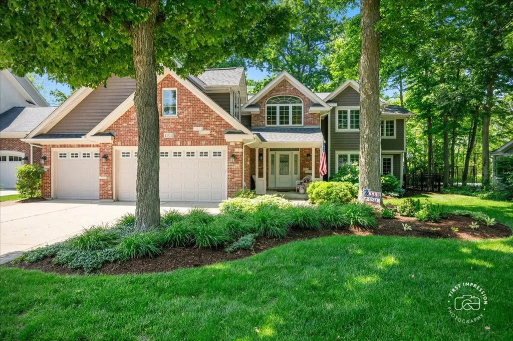 1315 Heatherton Drive Naperville IL 60563
