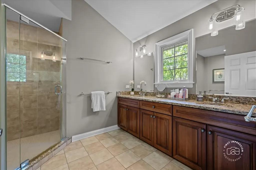 1315 Heatherton Drive Naperville IL 60563