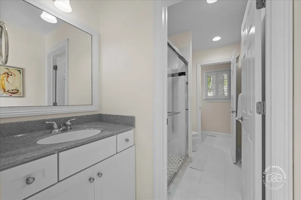 1315 Heatherton Drive Naperville IL 60563