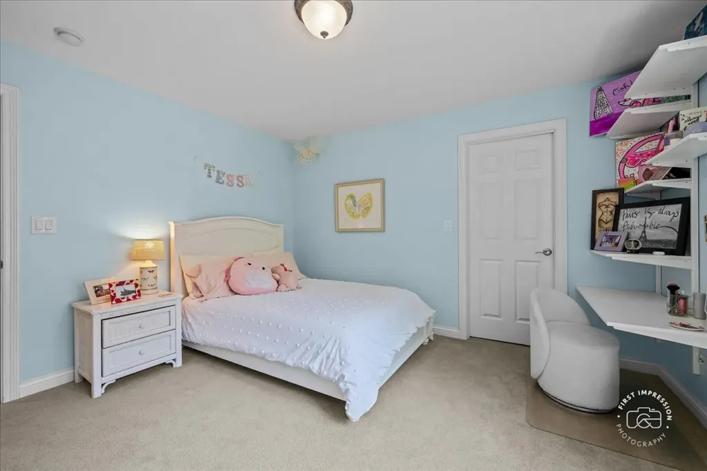 1315 Heatherton Drive Naperville IL 60563