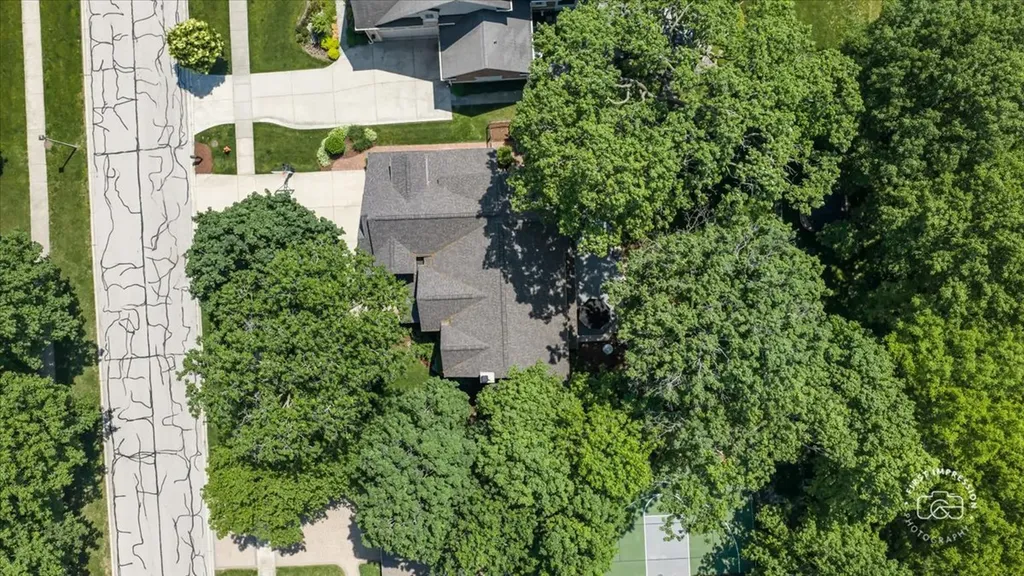 1315 Heatherton Drive Naperville IL 60563