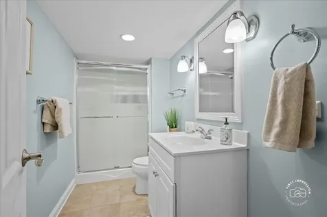 1315 Heatherton Drive Naperville IL 60563