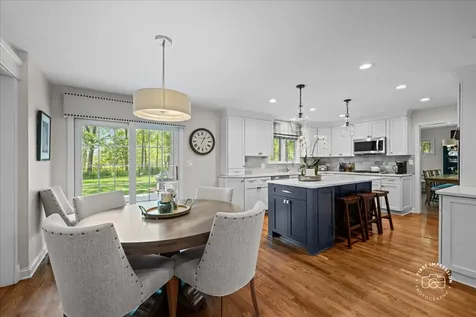 1315 Heatherton Drive Naperville IL 60563