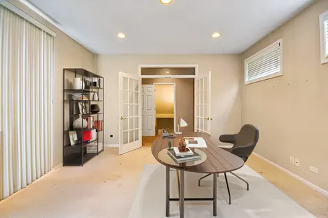 2421 Chambourd Drive Buffalo Grove IL 60089