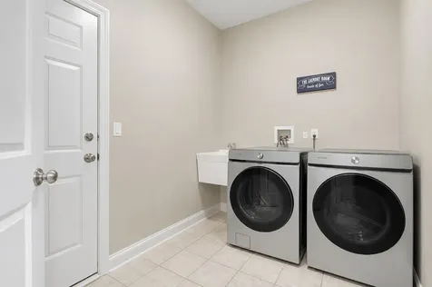 911 East Butterfield Circle Shorewood IL 60404