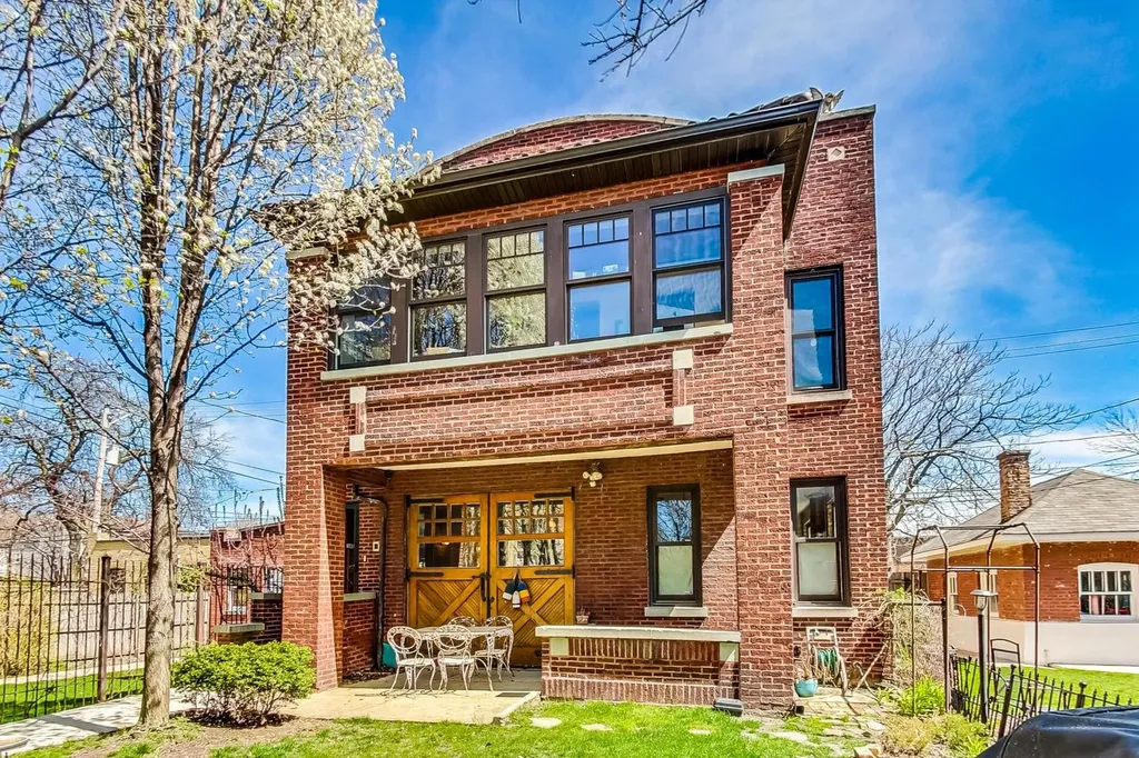 1835 North Humboldt Boulevard Chicago IL 60647