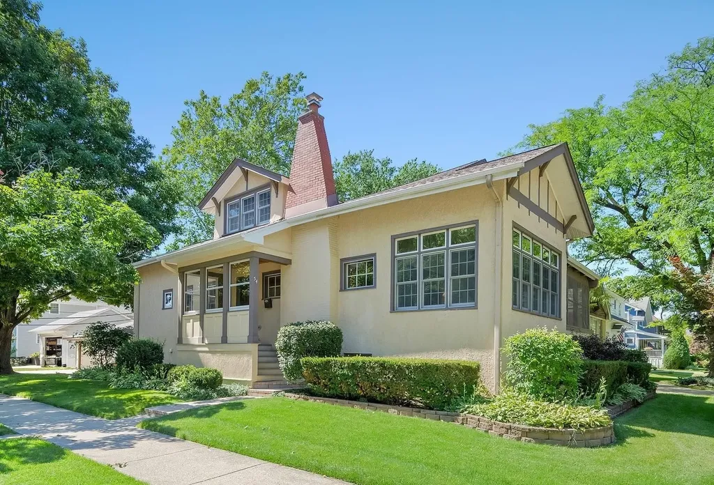 54 Malden Avenue La Grange IL 60525