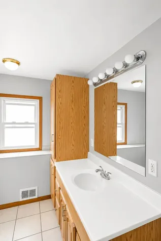 5412 South Natoma Avenue Chicago IL 60638
