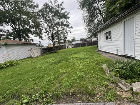 2520 183RD Street Lansing IL 60438