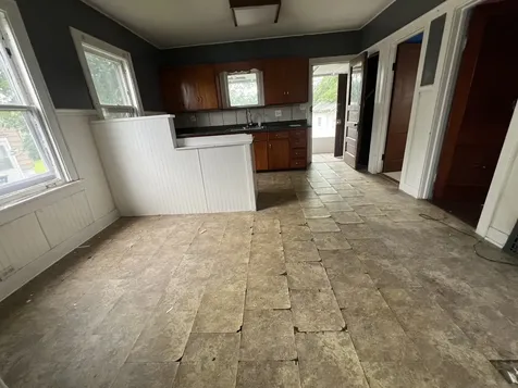 2520 183RD Street Lansing IL 60438