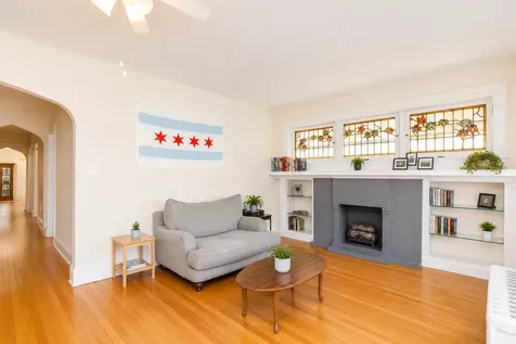 1137 West Columbia Avenue Chicago IL 60626