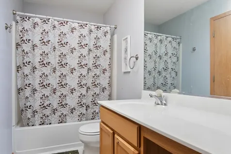 2316 Reflections Drive Aurora IL 60502