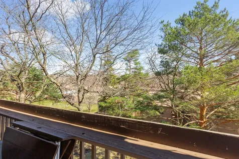 49 Oak Hill Colony Fox Lake IL 60020